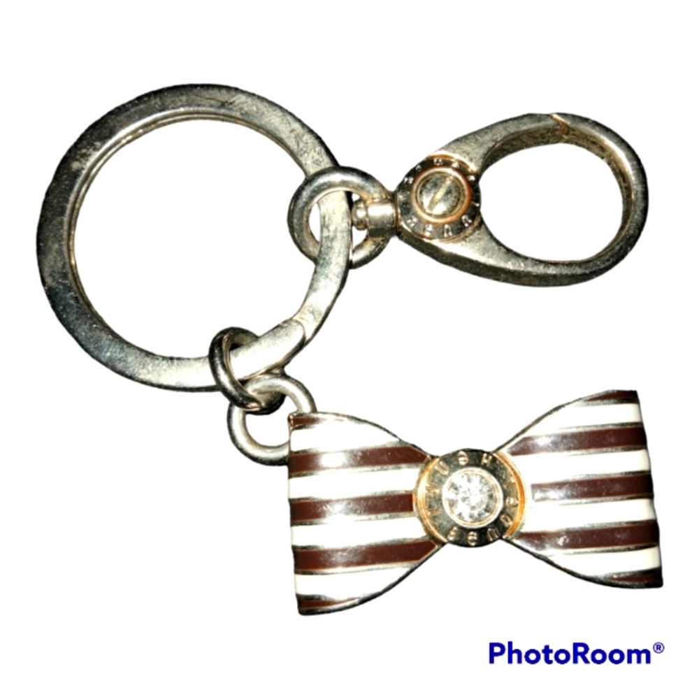 Henri Bendel key chain